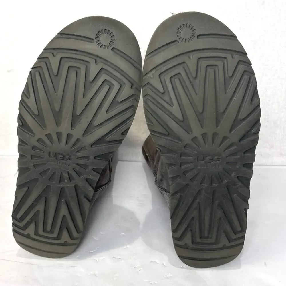 UGG Australia Classic Short Gray Sheepskin Boots Women Size 9 S/N 5826